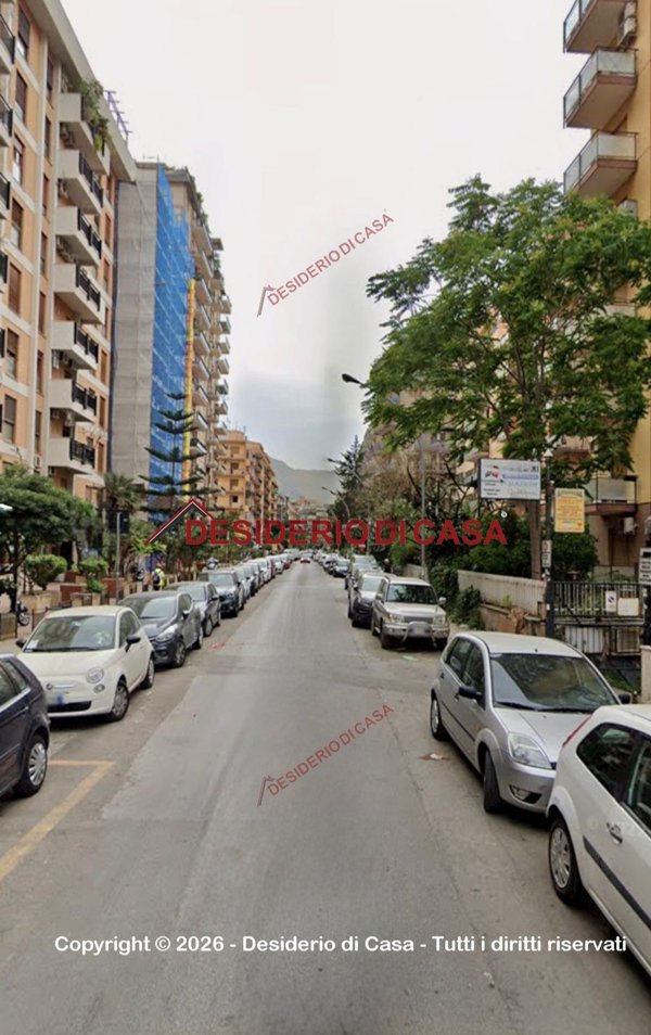 locale di sgombero in vendita a Palermo in zona Resuttana