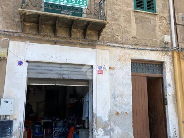 negozio in vendita a Palermo in zona Settecannoli