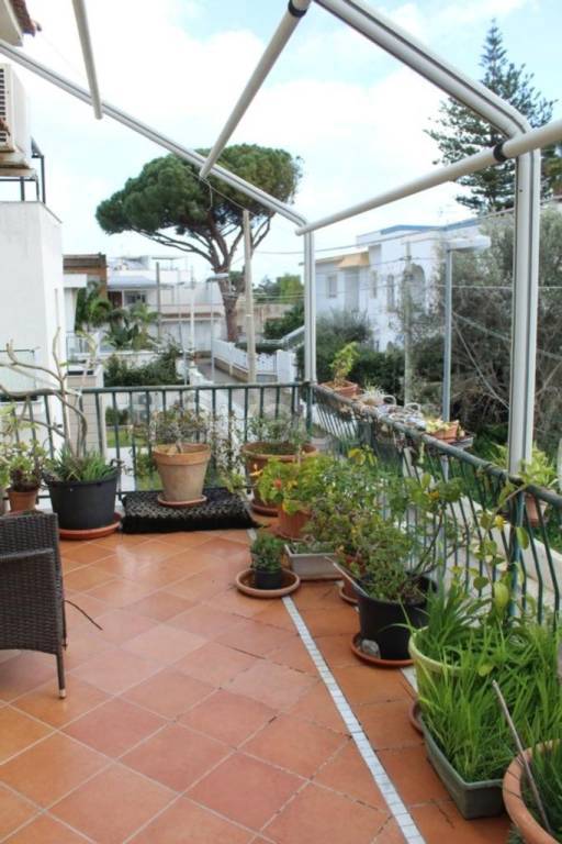 appartamento in vendita a Palermo in zona Mondello