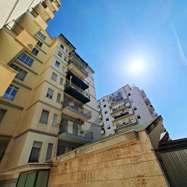 appartamento in vendita a Palermo in zona Libertà