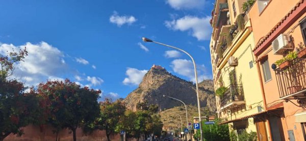 negozio in vendita a Palermo in zona Centro storico