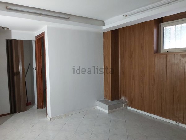 ufficio in vendita a Palermo in zona Uditore