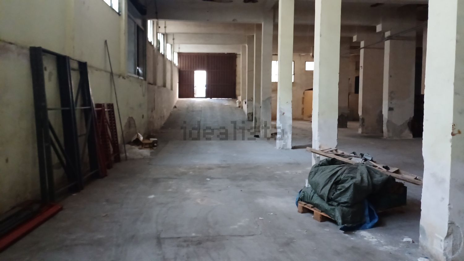 locale di sgombero in vendita a Palermo in zona Montepellegrino