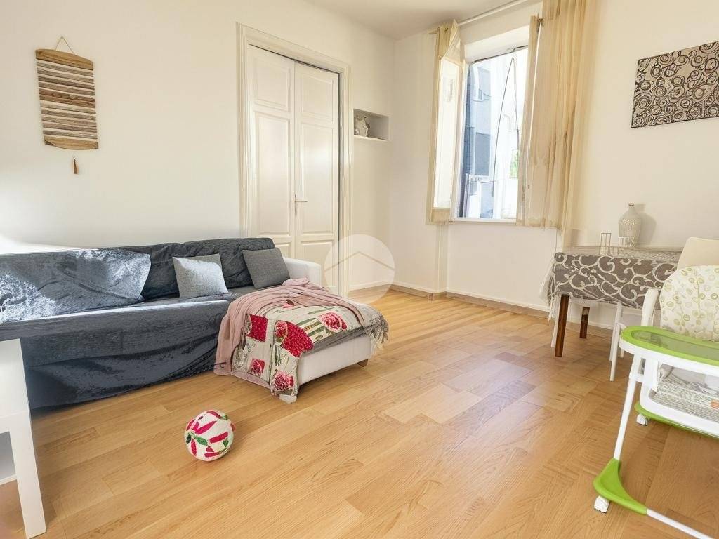 appartamento in vendita a Palermo in zona Politeama