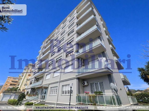 appartamento in vendita a Palermo in zona San Lorenzo