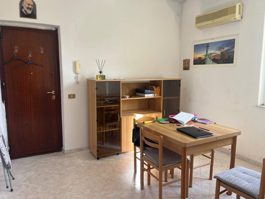 appartamento in vendita a Palermo in zona Zisa