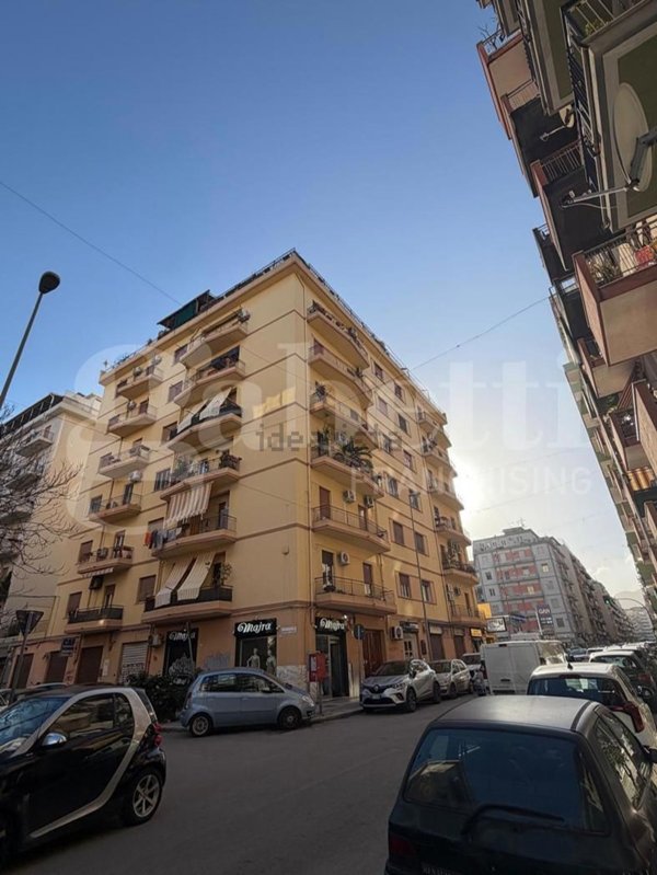 appartamento in vendita a Palermo in zona Malaspina/Palagonia