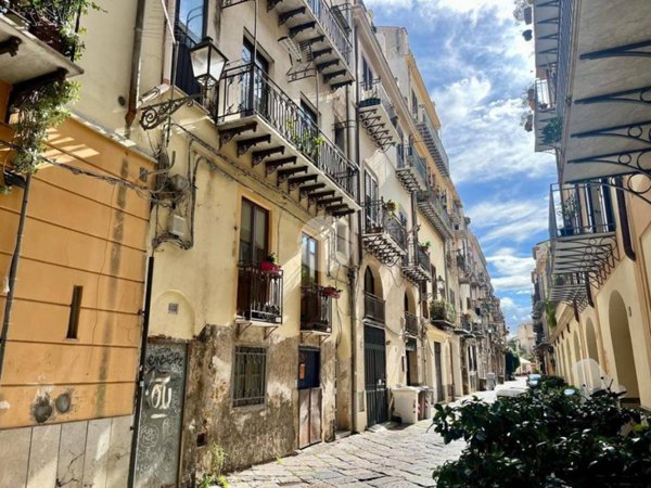 appartamento in vendita a Palermo in zona Centro storico