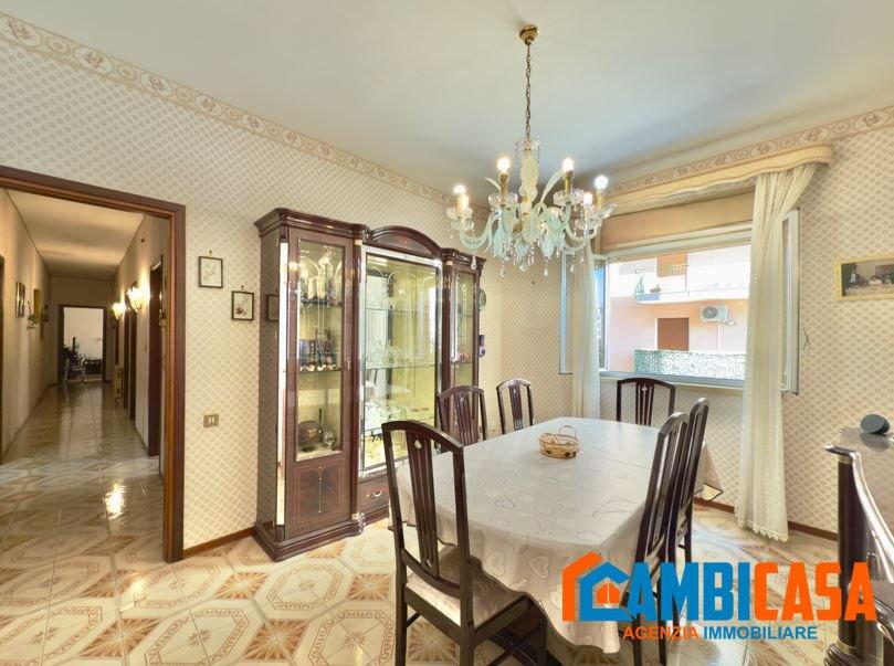 appartamento in vendita a Palermo in zona Malaspina/Palagonia