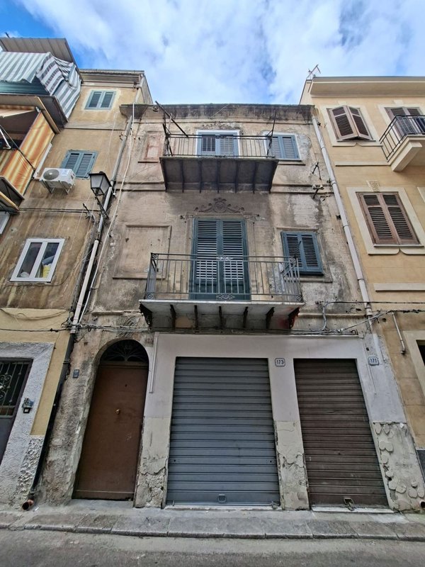 appartamento in vendita a Palermo in zona Centro storico