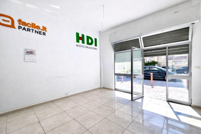 locale commerciale in vendita a Palermo