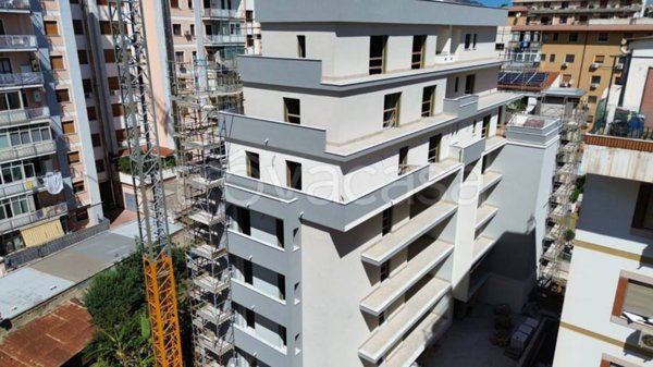 appartamento in vendita a Palermo in zona Malaspina/Palagonia