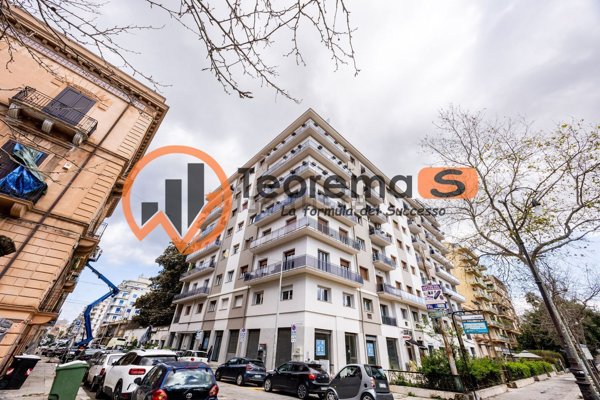 appartamento in vendita a Palermo in zona Libertà
