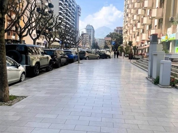 negozio in vendita a Palermo in zona Libertà