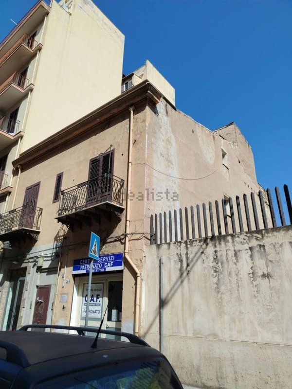 appartamento in vendita a Palermo in zona Oreto