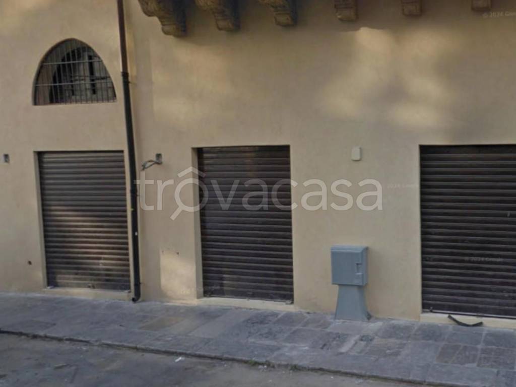 locale commerciale in vendita a Palermo in zona Centro storico