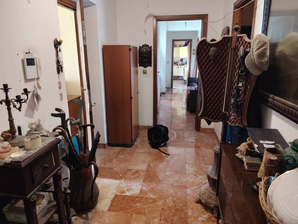 appartamento in vendita a Palermo in zona Malaspina/Palagonia