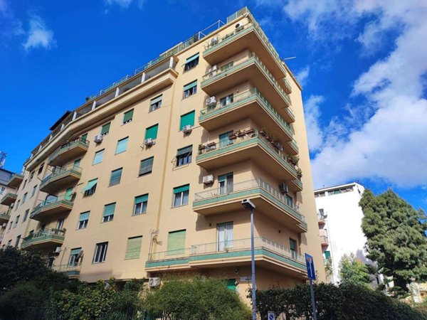 appartamento in vendita a Palermo in zona Politeama