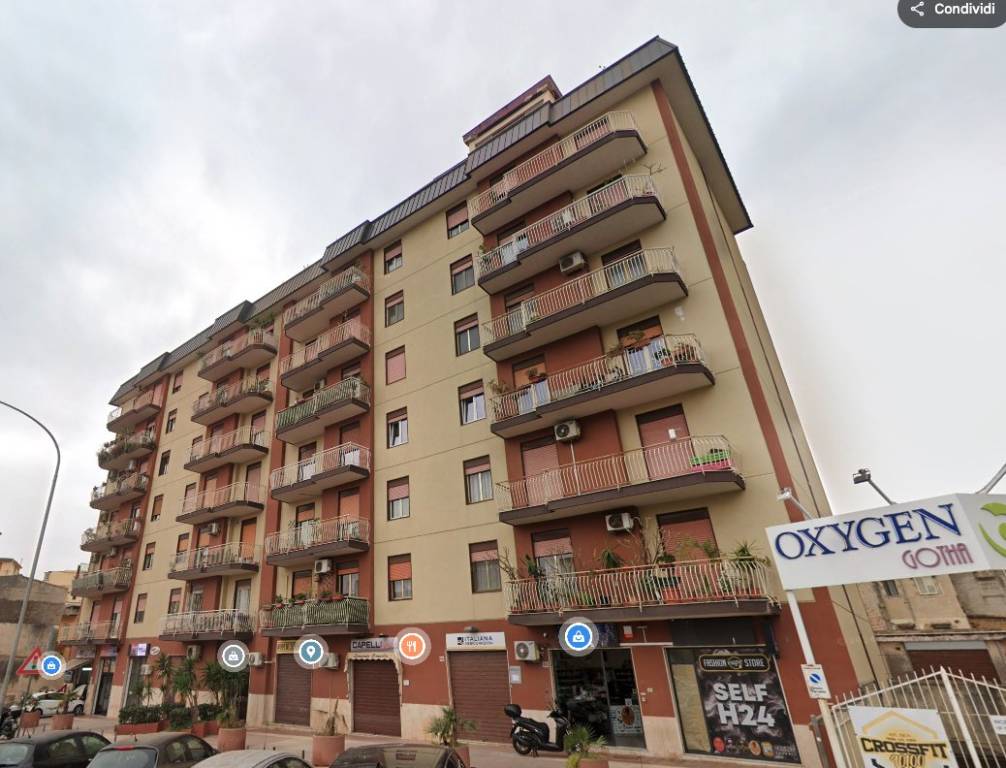 negozio in vendita a Palermo in zona Boccadifalco