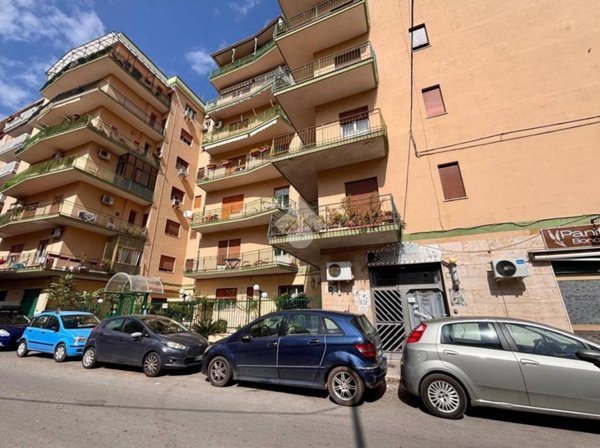 appartamento in vendita a Palermo in zona Montegrappa / Santa Rosalia