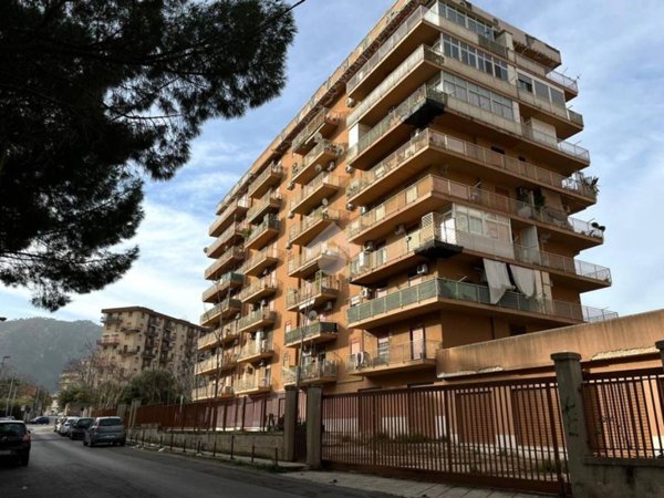 appartamento in vendita a Palermo in zona Oreto