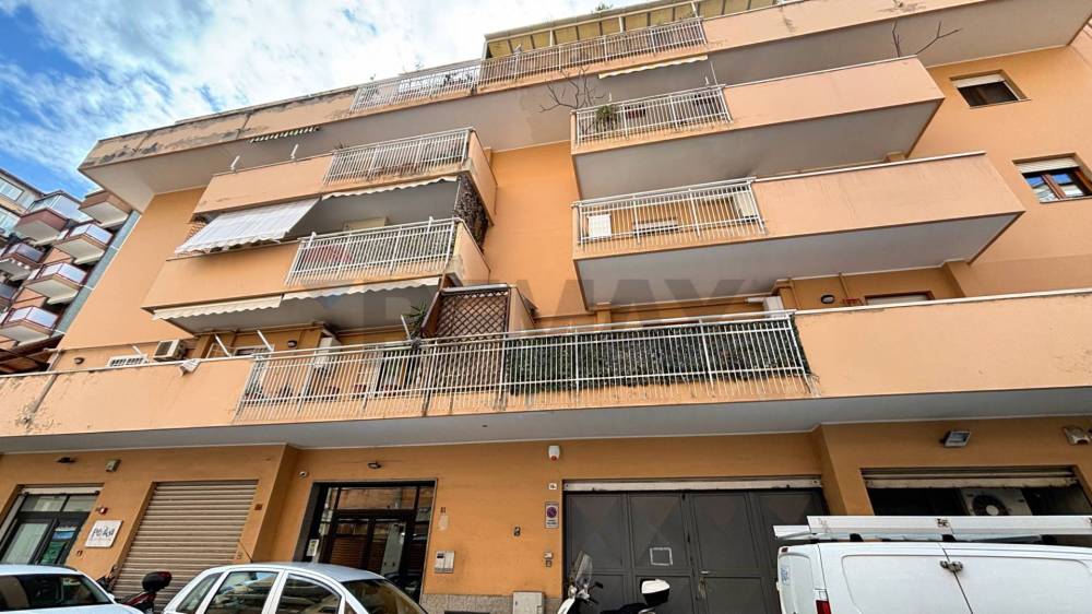 appartamento in vendita a Palermo in zona Montepellegrino