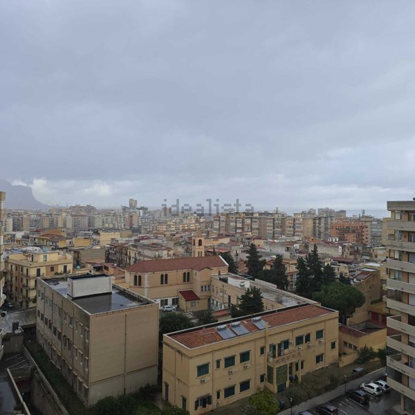 appartamento in vendita a Palermo in zona Oreto