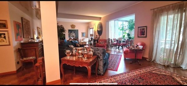 appartamento in vendita a Palermo in zona Politeama