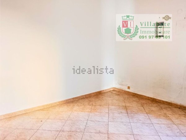 appartamento in vendita a Palermo in zona Arenella/Vergine Maria