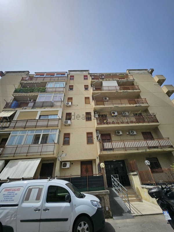 appartamento in vendita a Palermo in zona Altarello