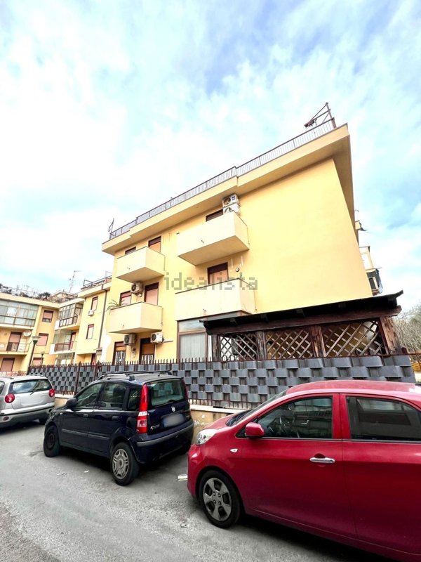 appartamento in vendita a Palermo in zona Partanna
