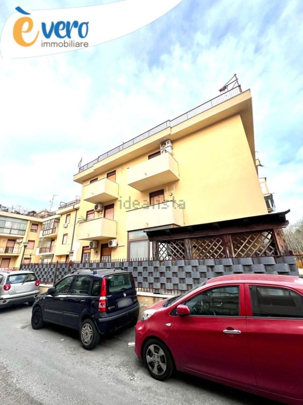 appartamento in vendita a Palermo in zona Partanna