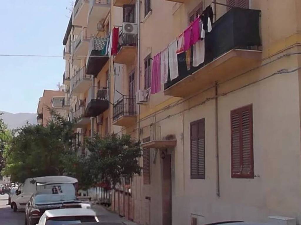 appartamento in vendita a Palermo in zona Oreto