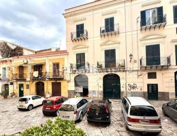 appartamento in vendita a Palermo in zona San Lorenzo
