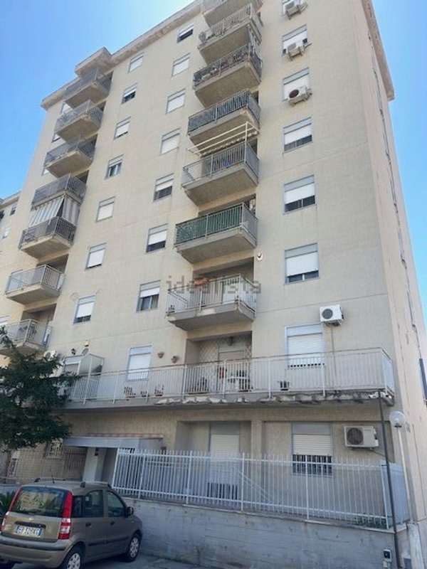 appartamento in vendita a Palermo in zona Oreto