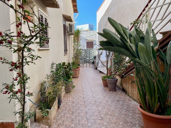 appartamento in vendita a Palermo in zona Mondello