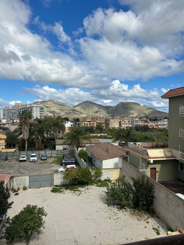 appartamento in vendita a Palermo in zona Pallavicino