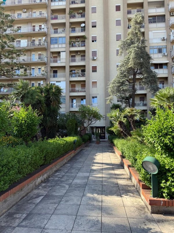 appartamento in vendita a Palermo in zona Uditore