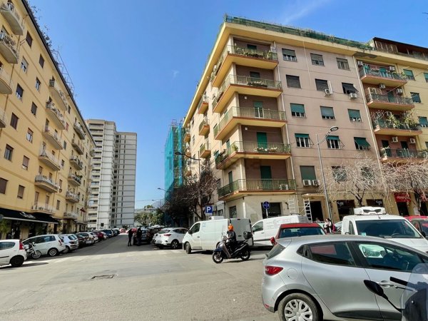 appartamento in vendita a Palermo in zona Libertà
