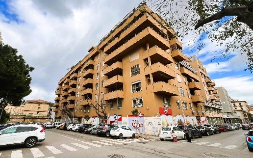 appartamento in vendita a Palermo in zona Libertà