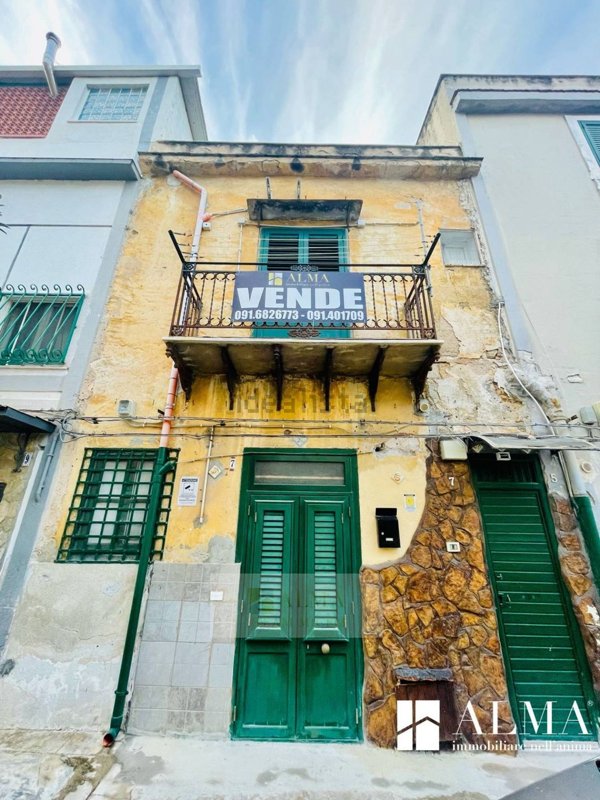 appartamento in vendita a Palermo in zona Uditore