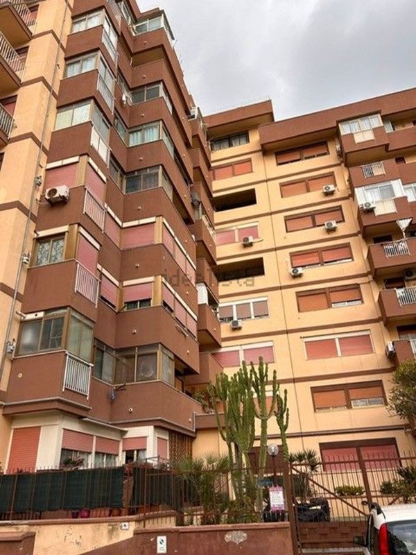 appartamento in vendita a Palermo in zona Tommaso Natale