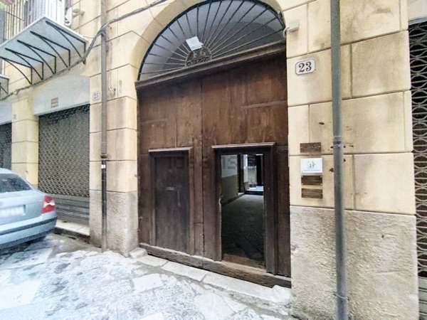 appartamento in vendita a Palermo in zona Centro storico