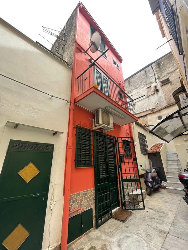 casa indipendente in vendita a Palermo in zona Calatafimi / Cuba