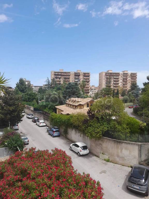 appartamento in vendita a Palermo in zona Uditore