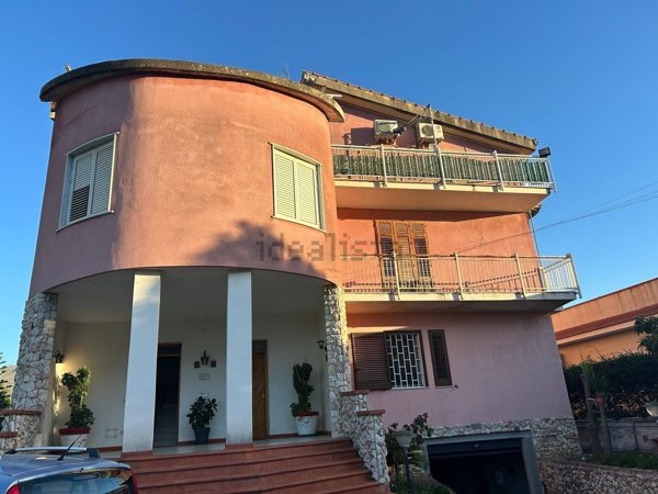 casa indipendente in vendita a Palermo in zona Calatafimi / Cuba