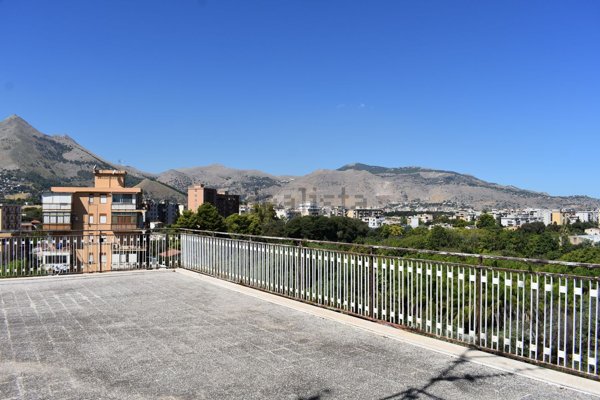 appartamento in vendita a Palermo in zona Altarello