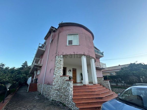 casa indipendente in vendita a Palermo in zona Calatafimi / Cuba