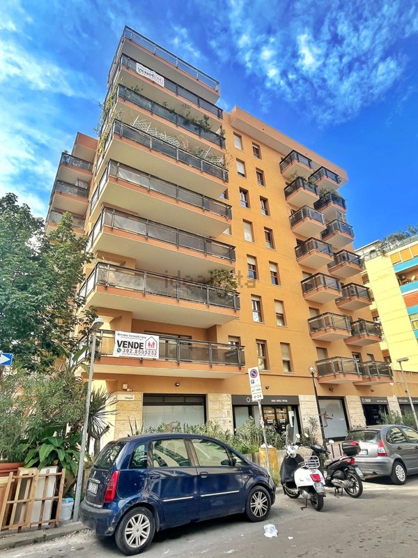 appartamento in vendita a Palermo in zona Libertà