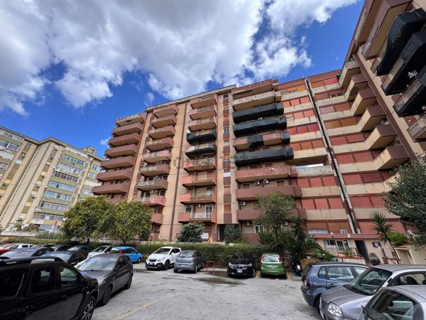 appartamento in vendita a Palermo in zona Villagrazia/Falsomiele